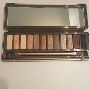Urban decay naked 2 palette